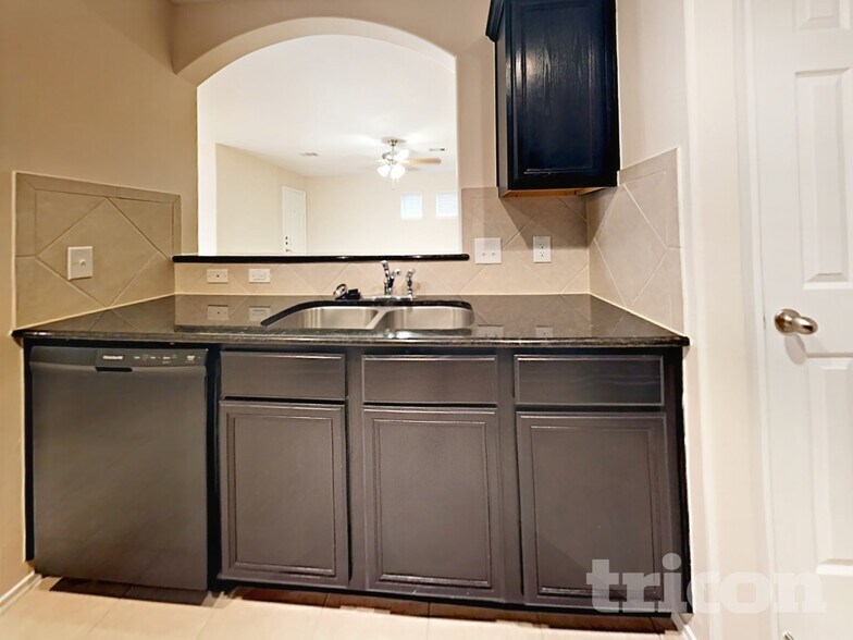 Building Photo - 8515 Bartletts Harbor Ct