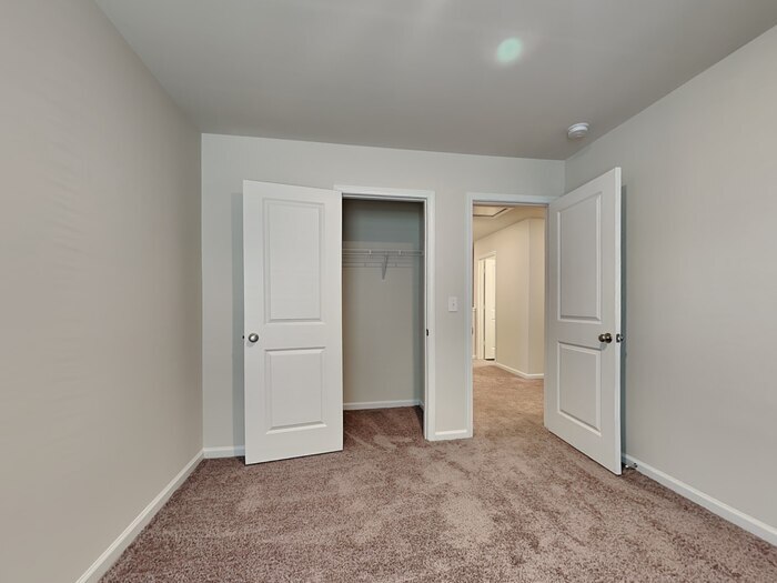 Building Photo - 437 Red Poll Wy