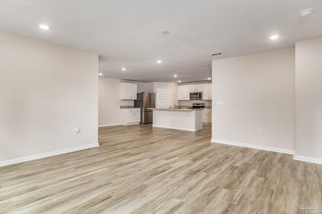 Building Photo - 4423 White Cedar Ct