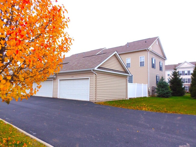 Building Photo - Two Bedroom Dublin Condo Rental at Hayden ...