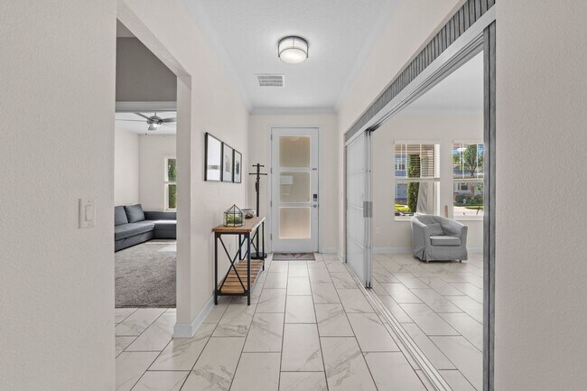 Building Photo - 14807 Winter Stay Dr