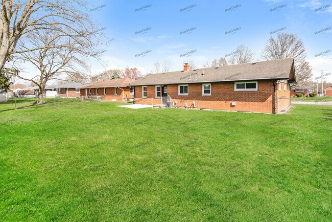 Building Photo - 718 Bristol Rd