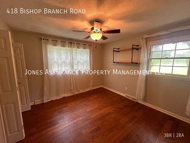 Building Photo - 418 Bishops Branch Rd