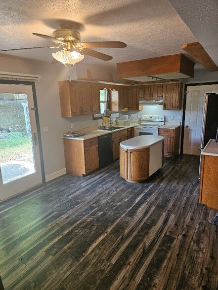 Building Photo - 109 Arthur Ct