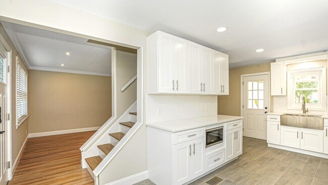 Building Photo - 2282 3rd St