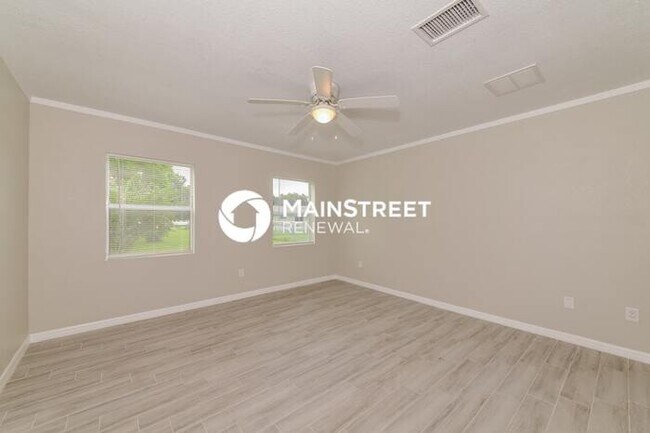 Building Photo - 4 Bedroom Pet-Friendly Home in NORTH PORT, FL with Main Street Renewal