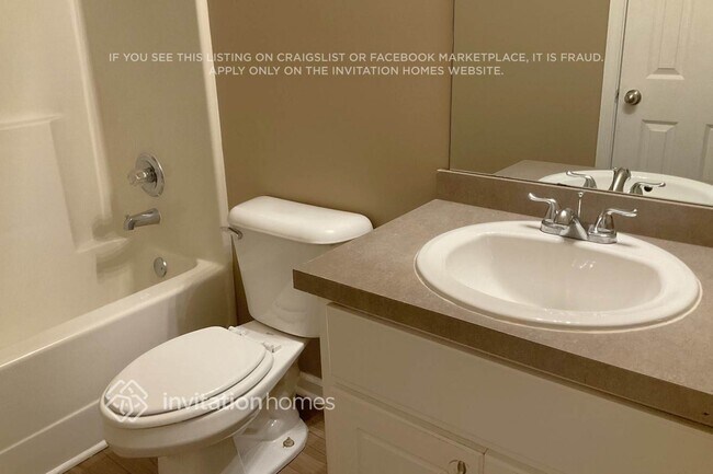 Building Photo - 200 Shadowbrook Dr