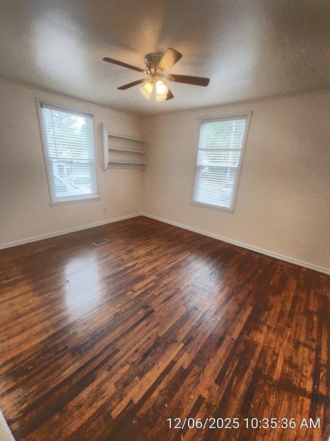 Building Photo - 2149 Texas Ave