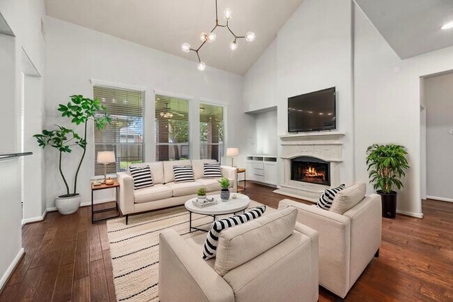 Building Photo - 26215 Salt Creek Ln