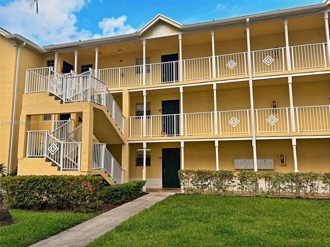 Building Photo - 6339 La Costa Dr