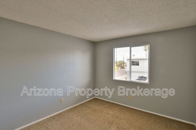 Building Photo - 6653 N 27th Ave