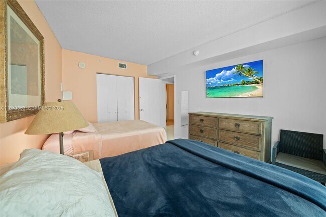 Building Photo - 150 Sunny Isles Blvd