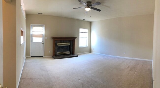 Building Photo - 1301 Whistle Town Ct