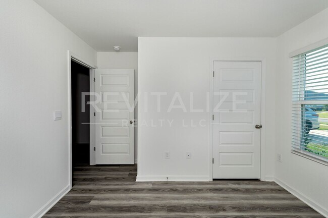 Building Photo - 428 Preston Wy