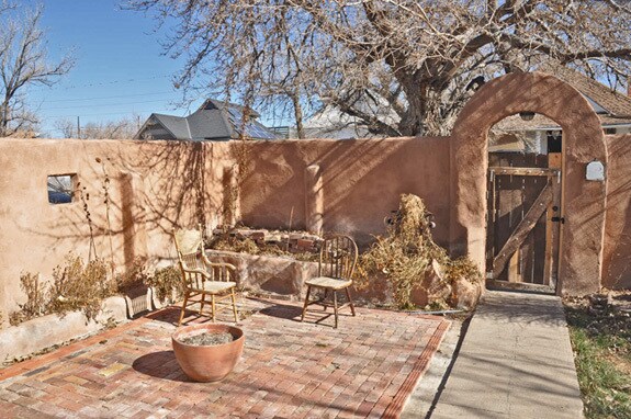 Building Photo - 711 Arno St SE