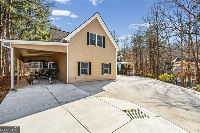 Building Photo - 4640 Chestatee Pointe Rd