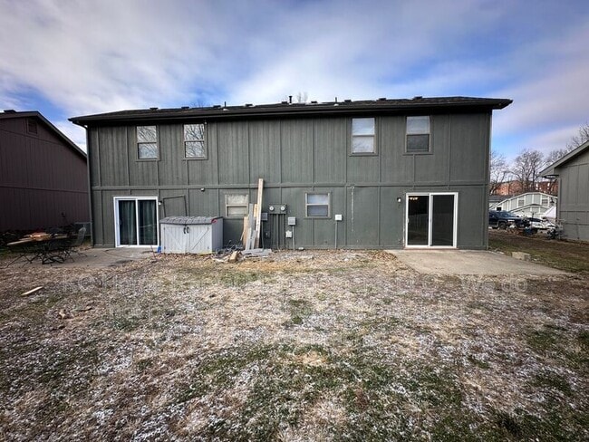 Building Photo - 35 Cherry St