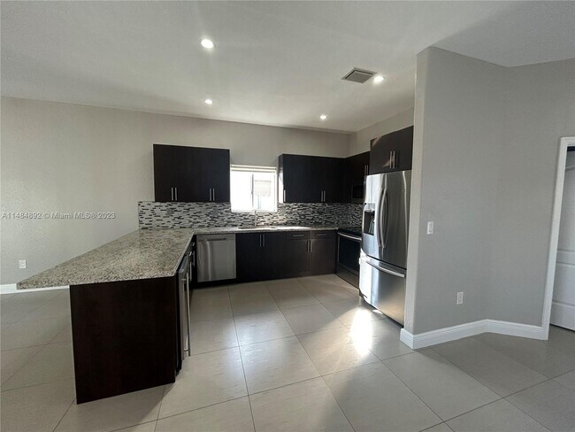 Building Photo - 16124 SW 55th Terrace