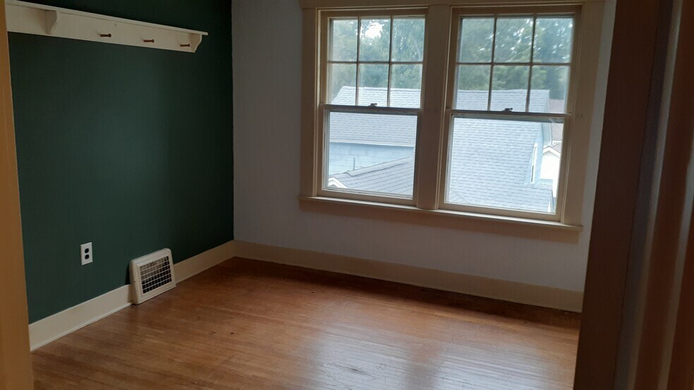 Building Photo - 23 Union St