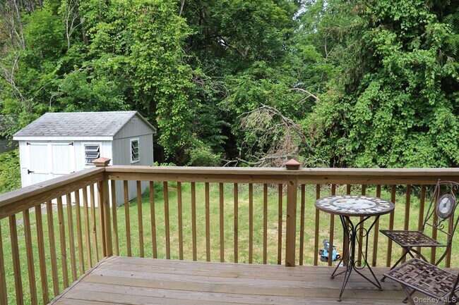 Building Photo - 313 Hudson Ave