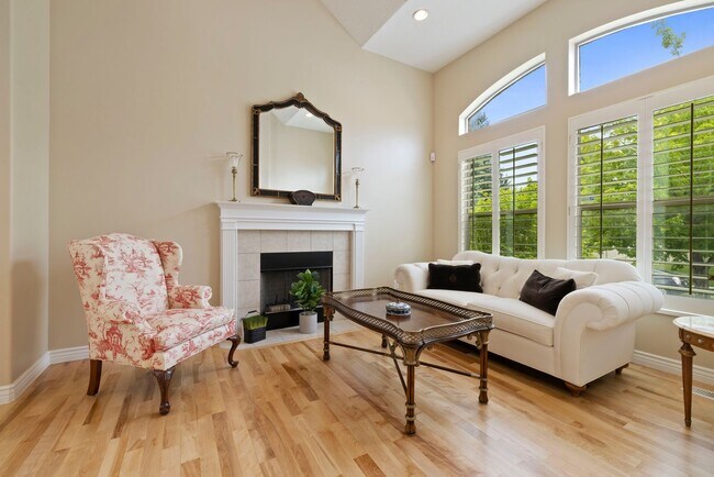Building Photo - Executive Furnished Home For Rent In Orem!