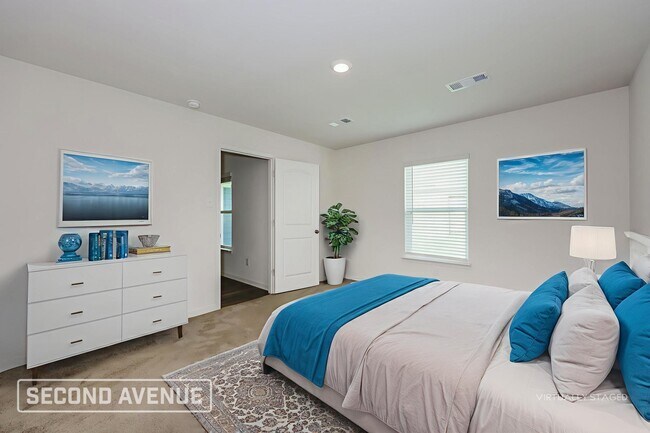 Building Photo - 1321 Woodwinds Dr