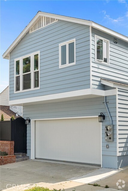 Building Photo - 385 Orlena Ave