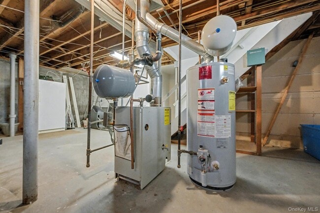 Building Photo - 22 7 Ave