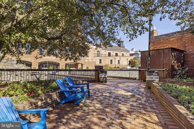 Building Photo - 3220 Grace St NW