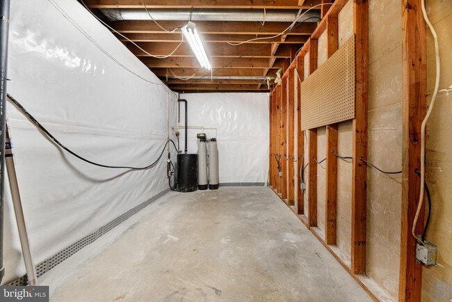 Building Photo - 421 Gatewood Ct