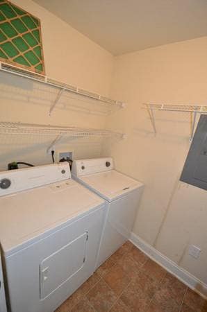 Building Photo - 4bed/4bath in Eagles Landing for JULY!