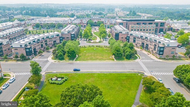 Building Photo - 22881 Emberbrook Cir