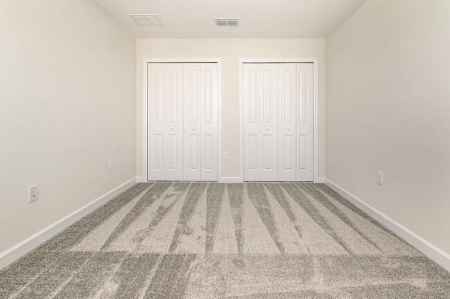 Building Photo - Lovely 5bd/3.5bath FOR RENT in highly soug...