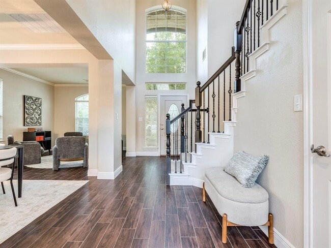 Building Photo - 1301 Horseback Hollow