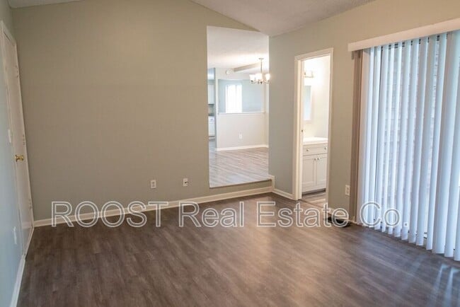 Building Photo - 942 Timothy Dr
