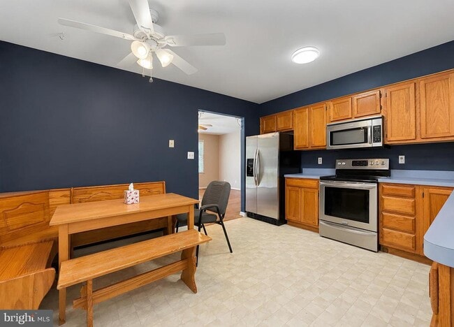 Building Photo - 8433 Sailboat Ln