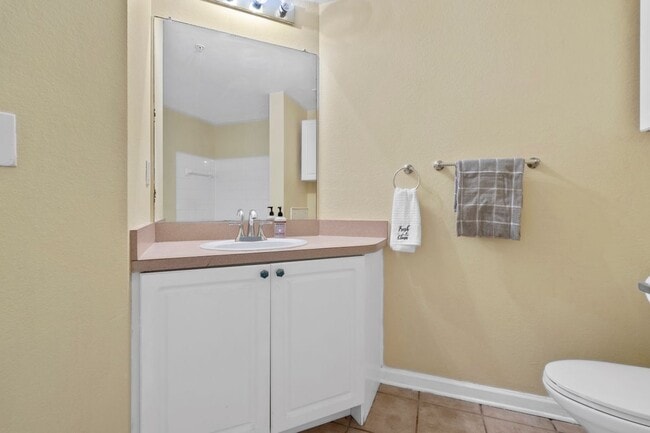 Building Photo - 410 S Villa San Marco Dr
