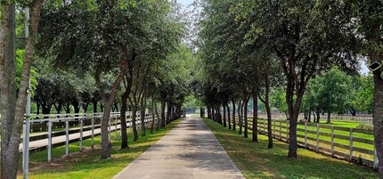 Building Photo - 943 High Meadow Ranch Dr