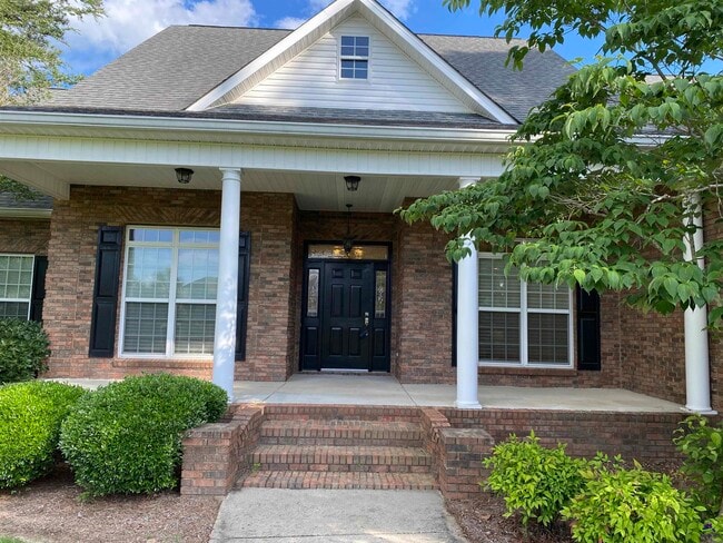 Building Photo - 408 Stathams Way