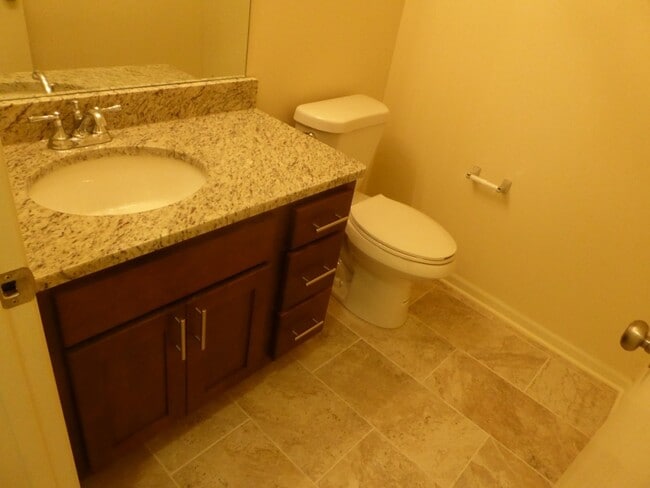 Building Photo - 380 Littleton Trail