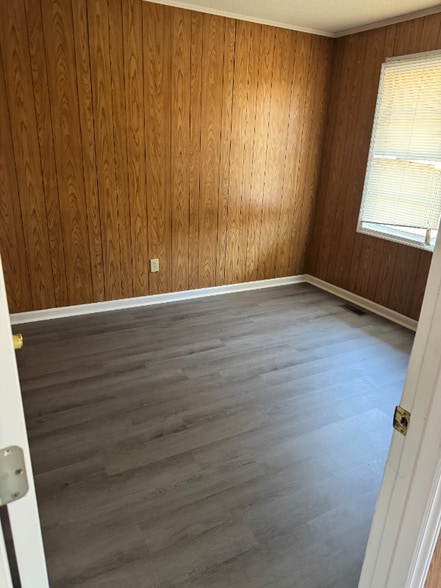 Building Photo - 212 Cooper St