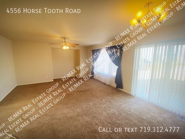 Building Photo - 4556 Horse Tooth Rd