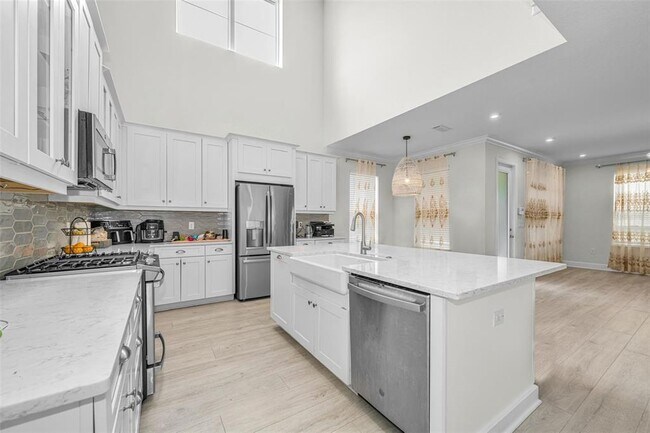 Building Photo - 13760 Stevenson Ln