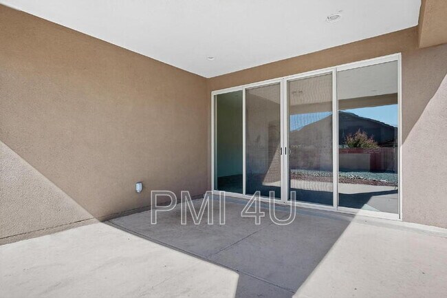 Building Photo - 7110 Overview Rd NE