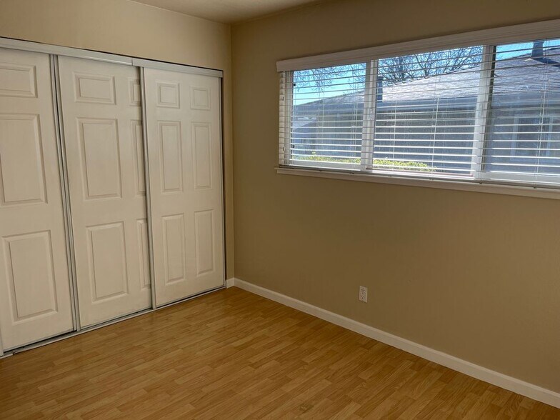 Building Photo - 5489 Judith St