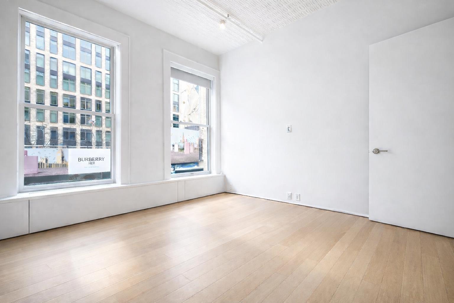 Building Photo - 54 Bleecker St