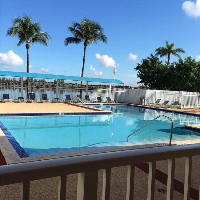 Building Photo - 12509 NW 11th Ln