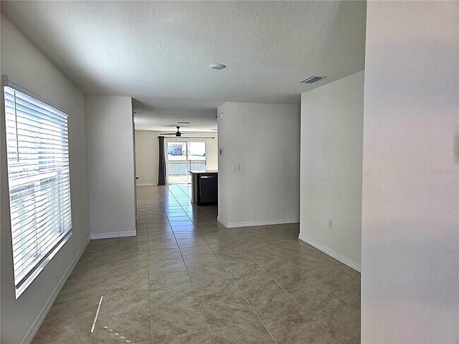 Building Photo - 12183 High Rock Wy