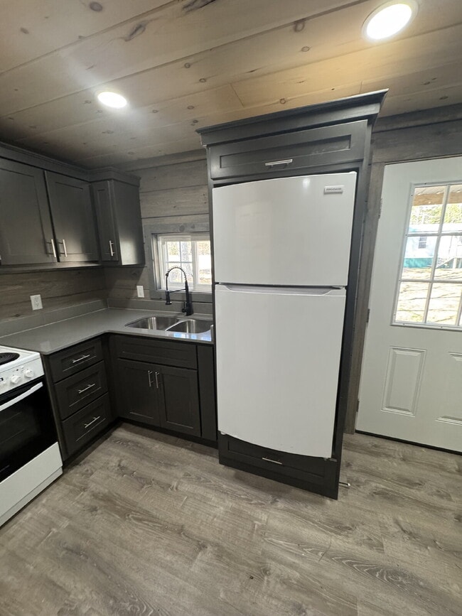 Building Photo - "Charming 1-Bedroom Retreat in Valley Head – Cozy 360 Sq. Ft. Tiny House!"