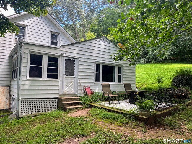 Building Photo - 64 Winter Ave